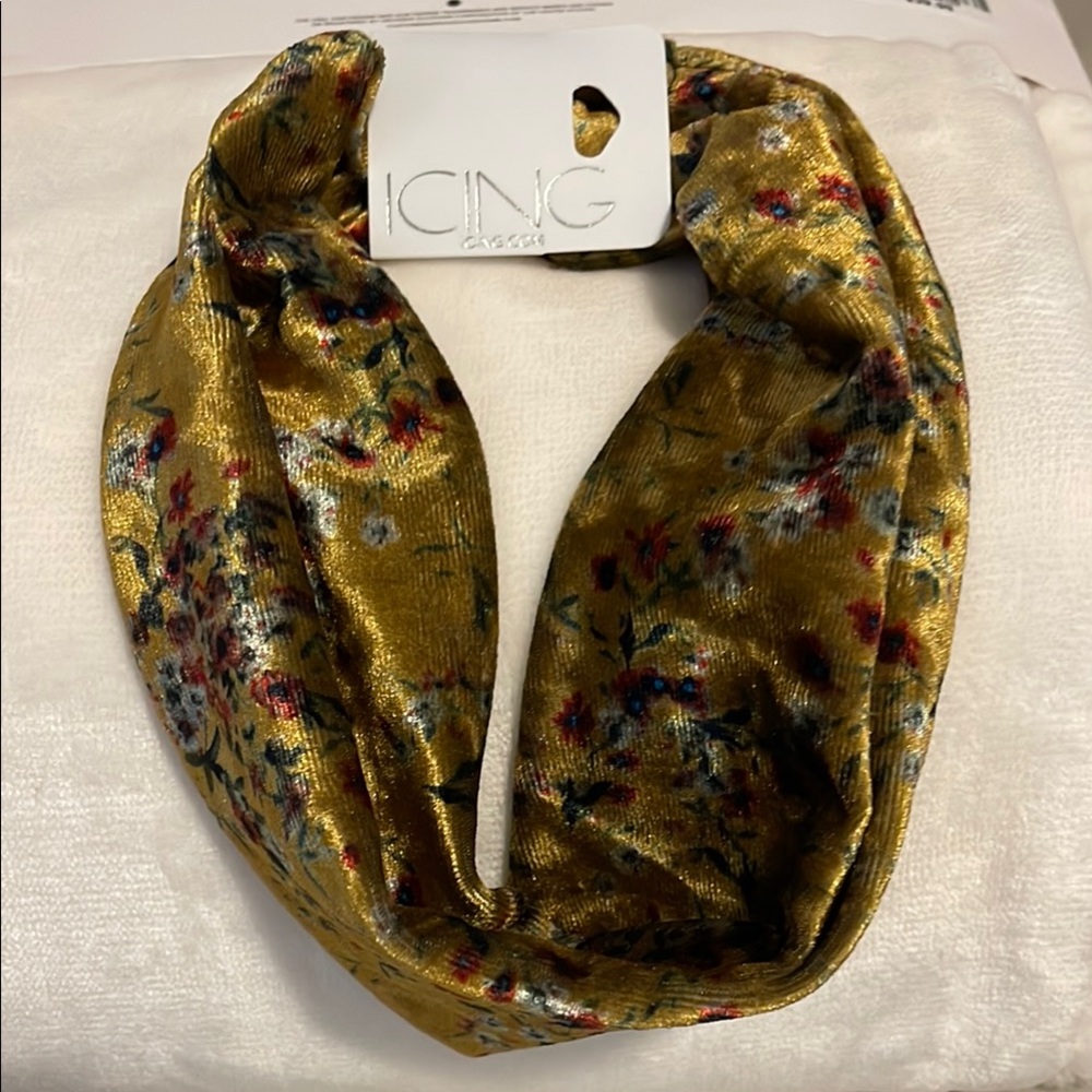 Icing Gold Floral Headband